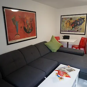 Apartment Neue Und Zentral Gelegene In